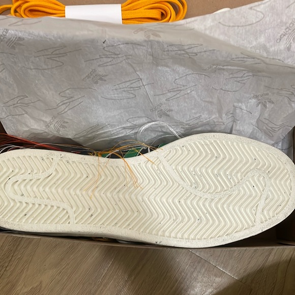 Super Earth Adidas - Picture 5 of 6